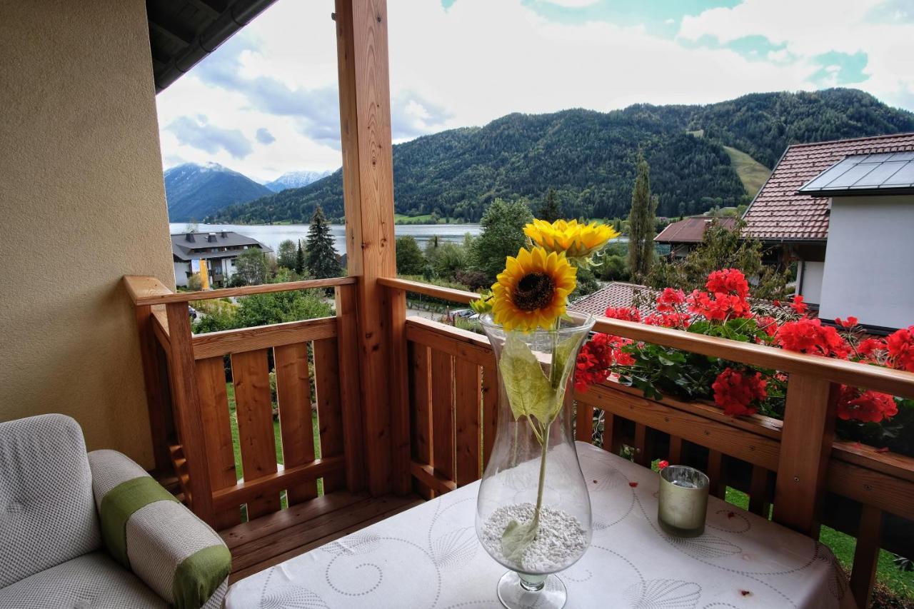 Haus Lackner Am Weissensee In Kaernten Zewnętrze zdjęcie