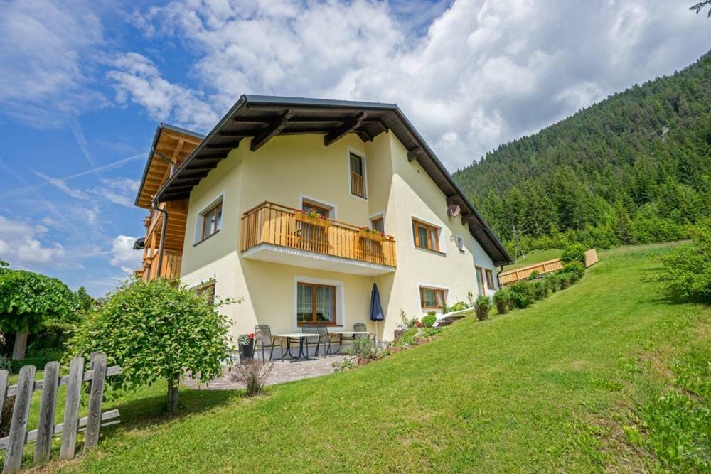 Haus Lackner Am Weissensee In Kaernten Zewnętrze zdjęcie