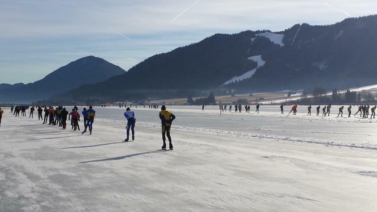 Haus Lackner Am Weissensee In Kaernten Zewnętrze zdjęcie